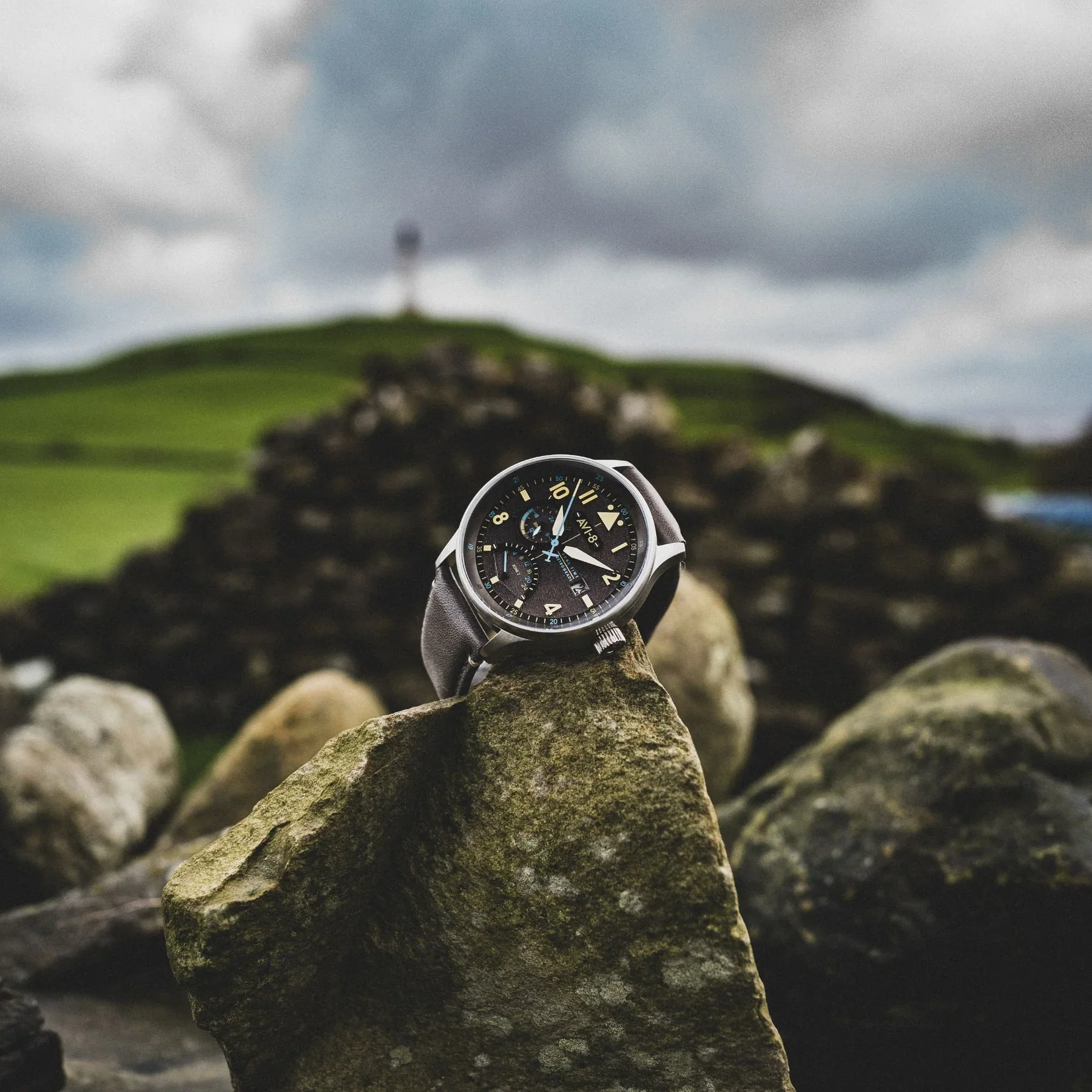 AVI-8 Hawker Hurricane McKellar Men's Grey Dual Time Watch - Image 9