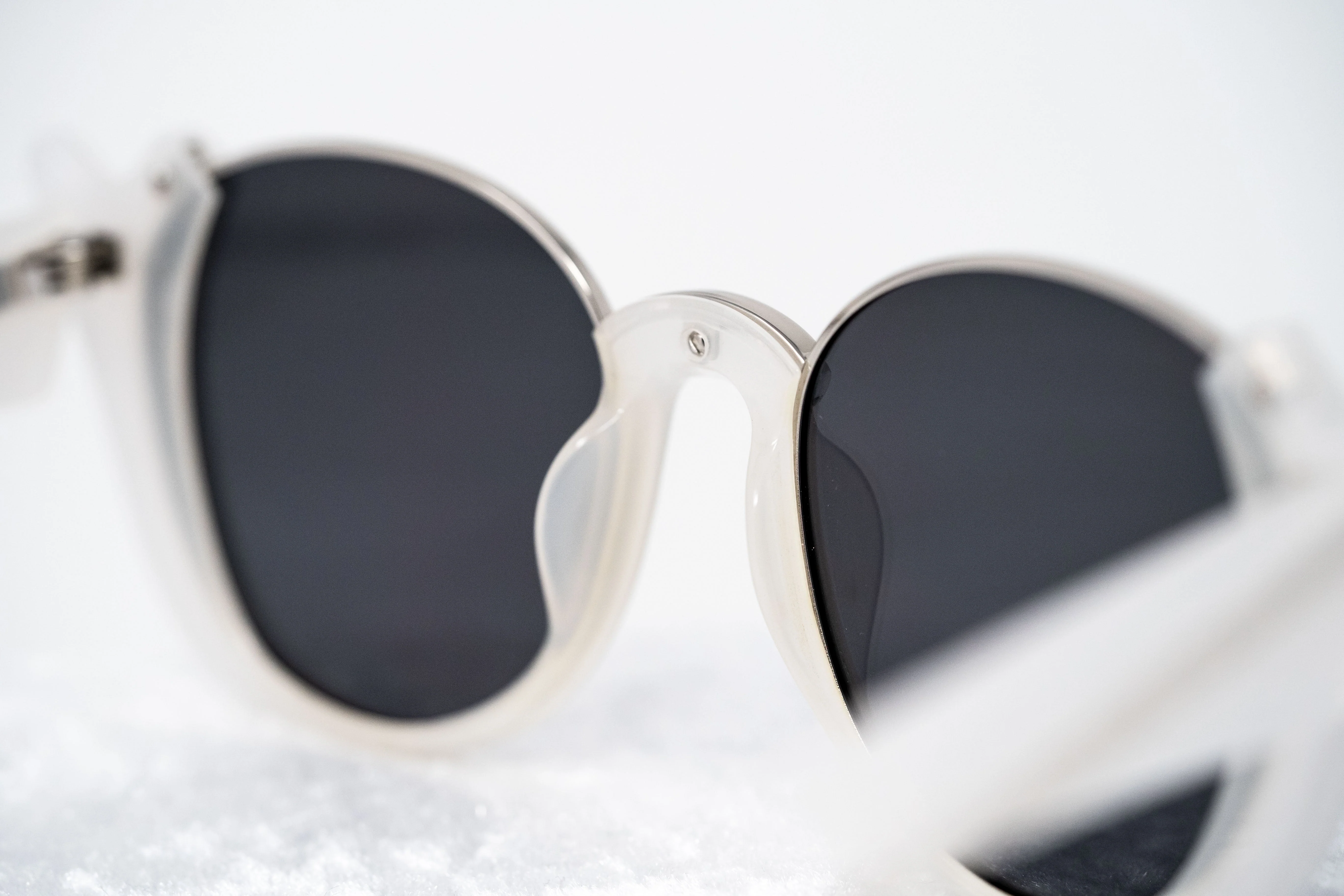 Prabal Gurung Sunglasses Round White Silver and Grey - Image 7