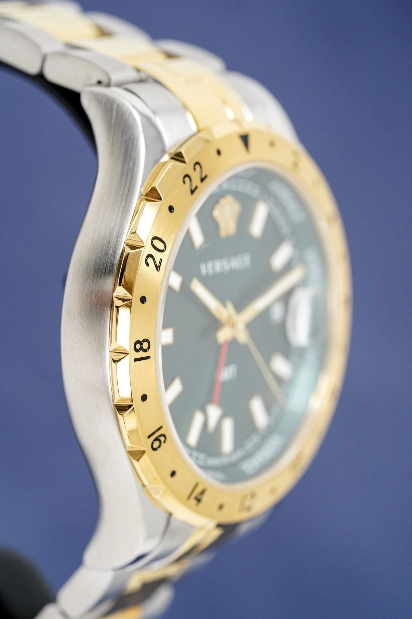 Versace Men's Watch Hellenyium GMT Two-Tone Green - Image 13