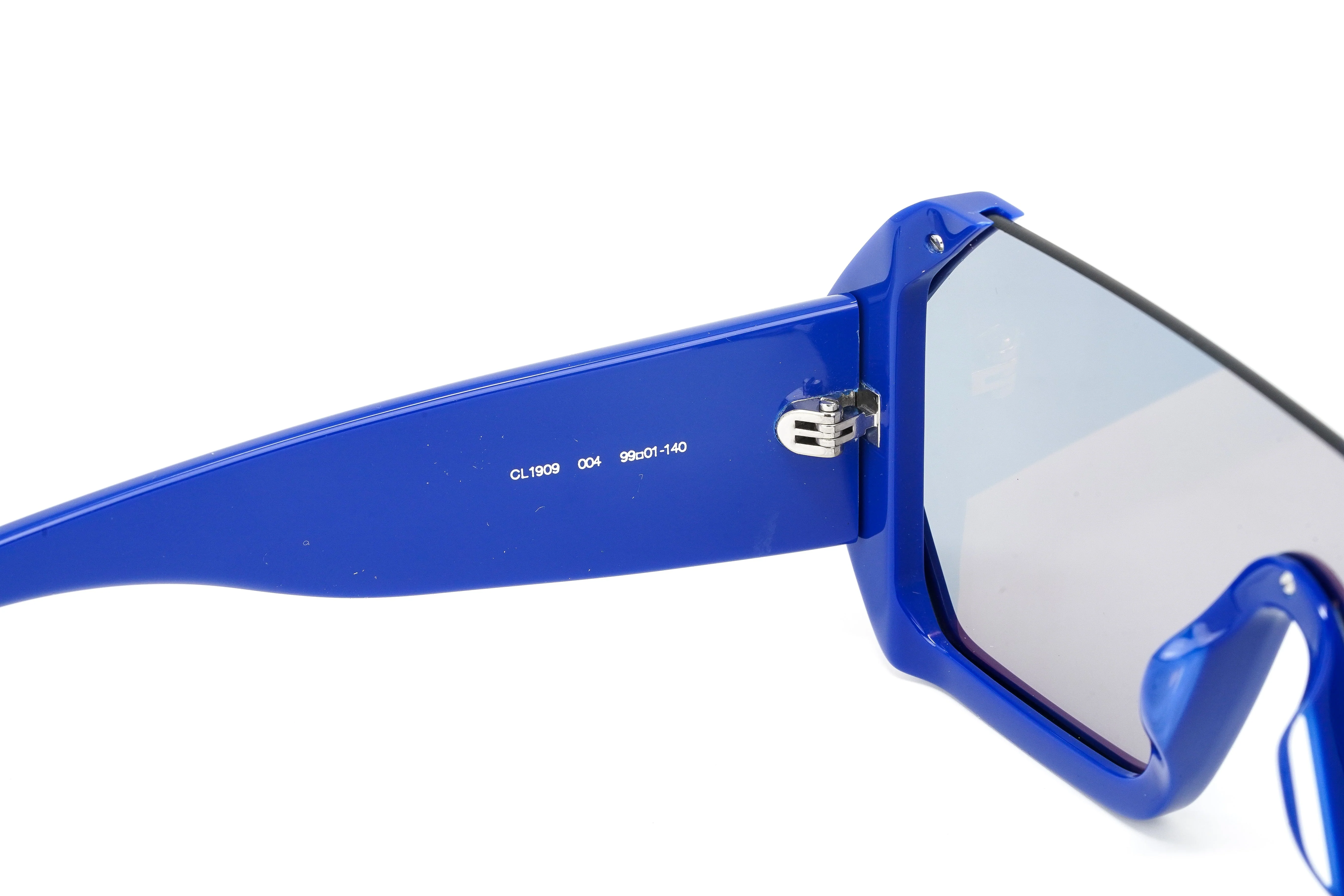 Courrèges Women's Sunglasses Oversized Shield Blue - Image 7