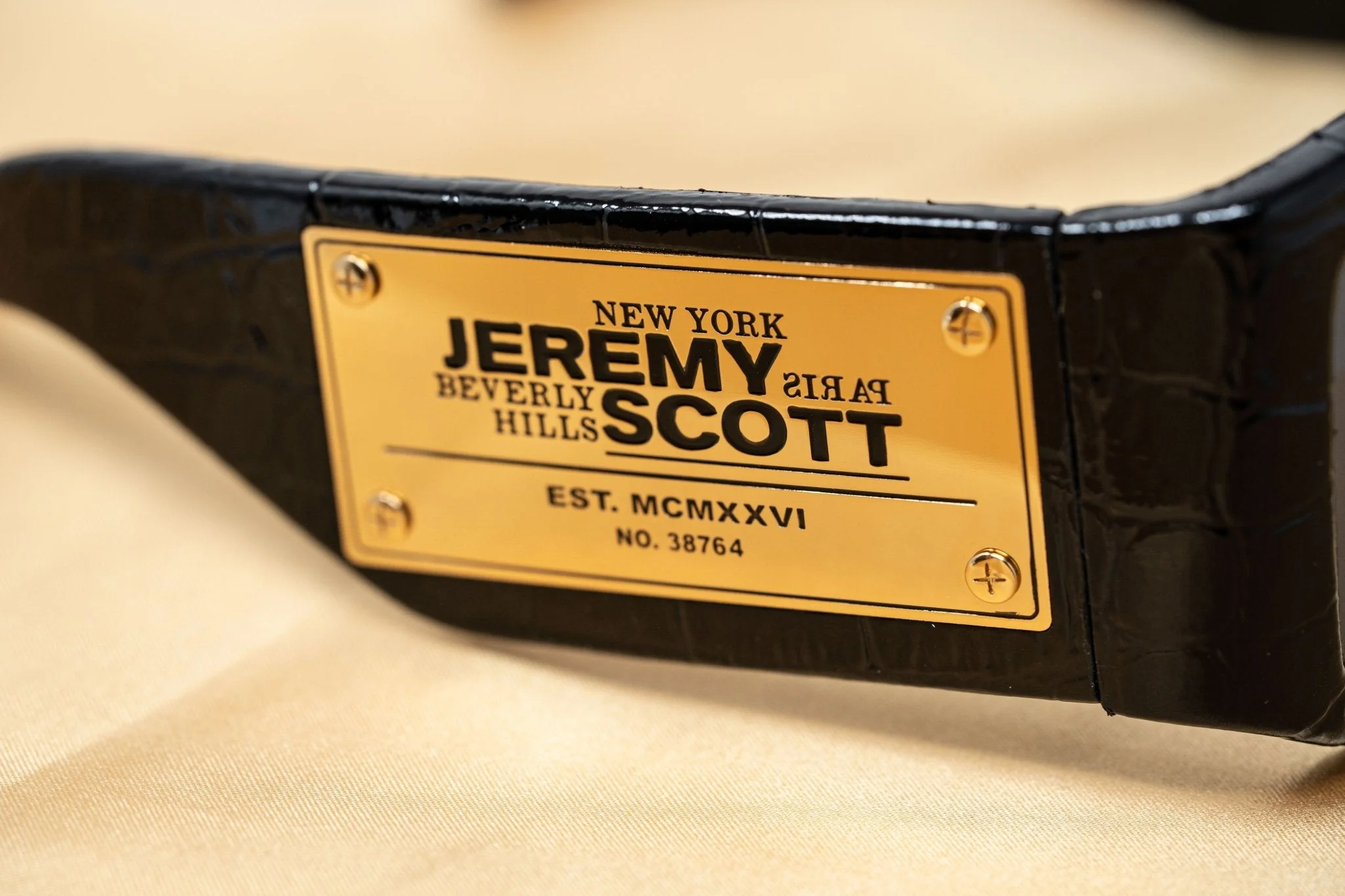 Jeremy Scott Sunglasses Square Black and Gold - Image 10