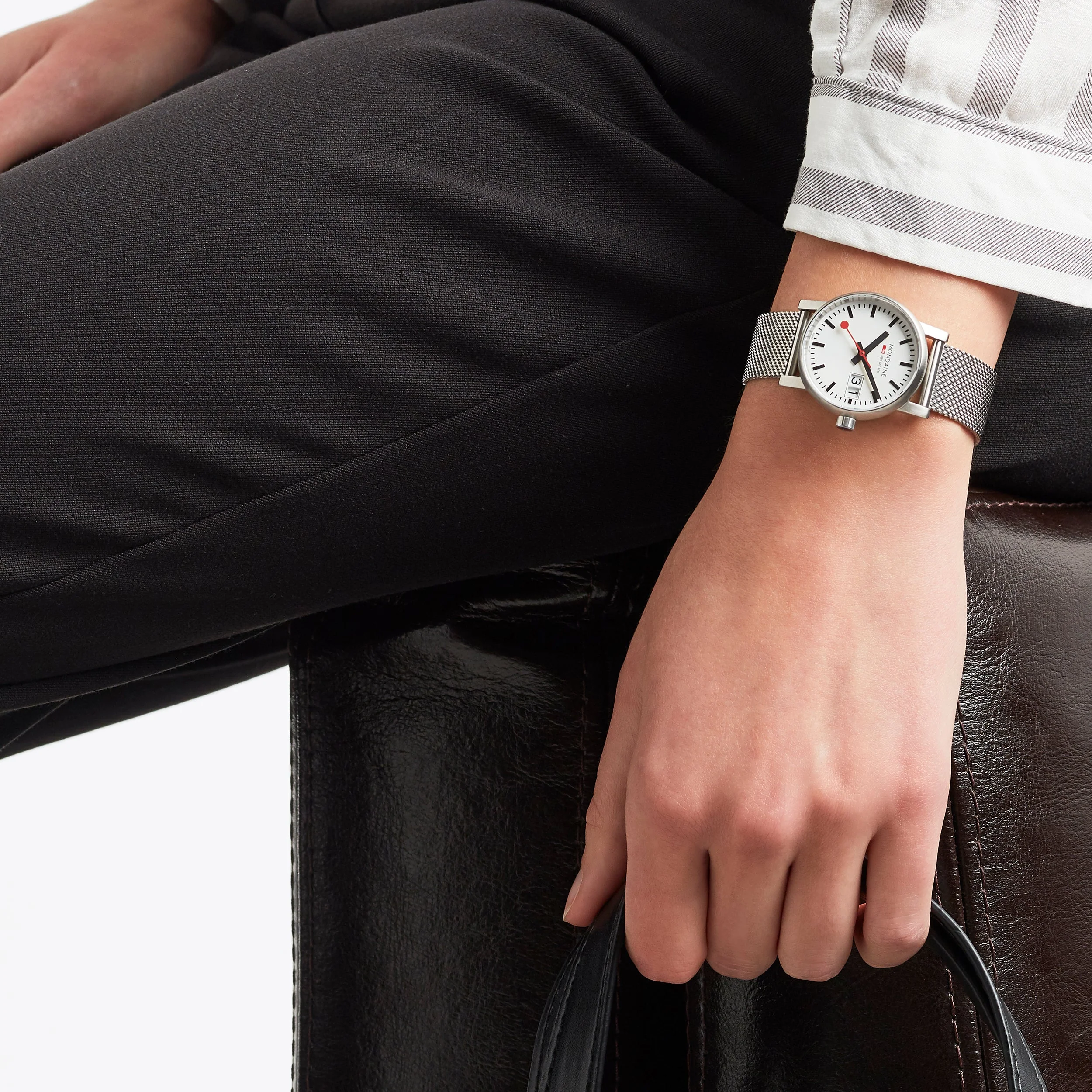 Mondaine Evo2 Unisex White Watch - Image 6