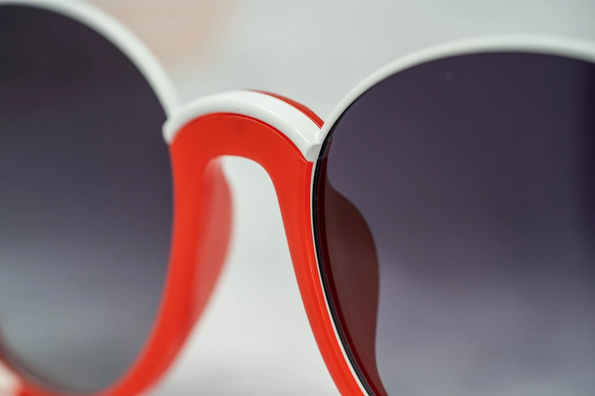 Prabal Gurung Ladies Sunglasses Round Crimson and Grey - Image 6