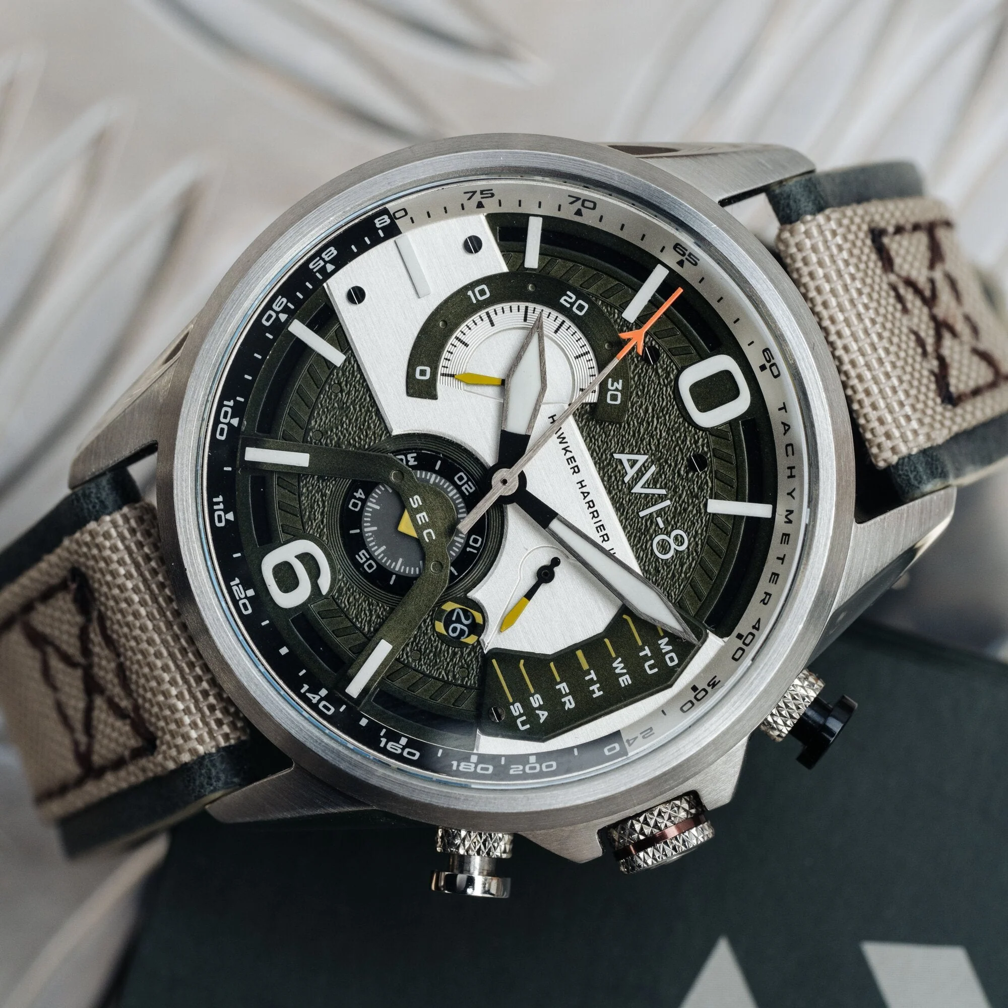 AVI-8 Sand Military Green Hawker Harrier Chronograph Watch - Image 4