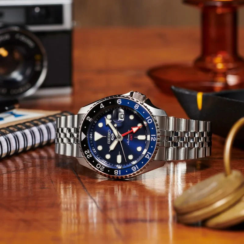 Seiko 5 Sport 'Blueberry' GMT SKX Men's Blue Watch - Image 6